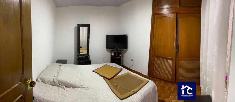 Casa Familiar con Aparta Estudio Independiente